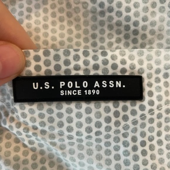 U.S. Polo Assn. Slim Fit Stretch Button Down Short Sleeve Shirt IP3 - Men's XL - Picture 4 of 6